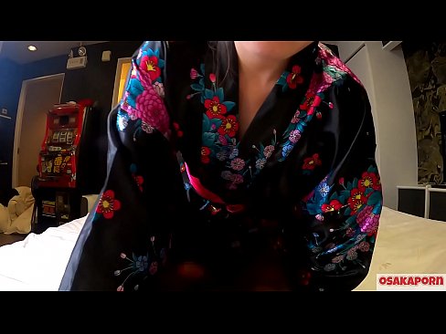 ❤️ Keçika ciwan a cosplay ji seksê hez dike ku bi orgazmê bi şûjinek di hespêk û blowjob de. Keçika Asyayî ya bi pisîka porî û bi cil û bergên kevneşopî yên Japonî di vîdyoya amator de ku masturbasyona bi pêlîstokên qijikê nîşan dide. Sakura 3 OSAKAPORN. ❤️❌ Vîdyoyê seksî li me ku.porn-mz-com.ru ❌️❤