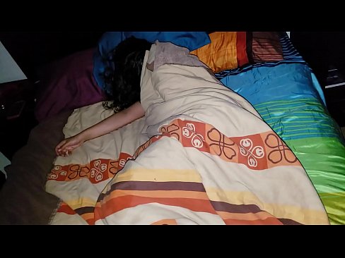 ❤️ Stepson dema ku di xew de ye, xatirê dayika xwe ya ciwan dike. ❤️❌ Vîdyoyê seksî li me ku.porn-mz-com.ru ❌️❤